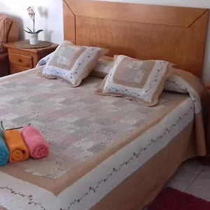 apartamentos-playa-honda.puertodelcarmen-hotels.org/